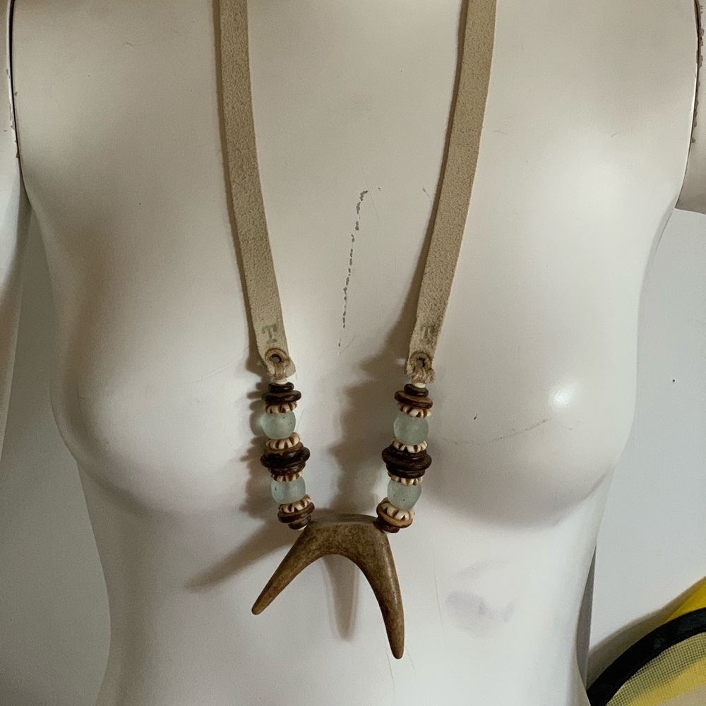 Twine & Twig Deer Antler Necklace